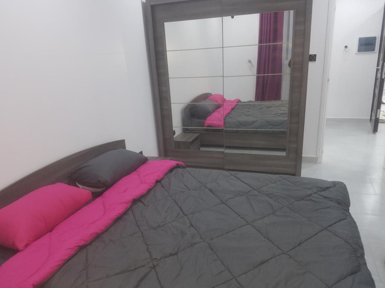 Hostel Les Pins Alger Exterior foto